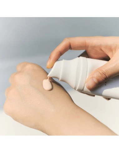 SKIN1004 Madagascar Centella Tone Brightening Tone-Up Sunscreen SPF 50+ PA++++