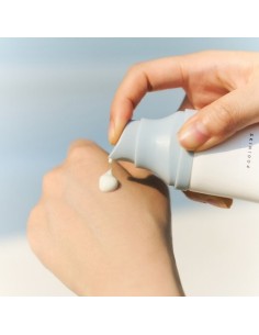 SKIN1004 Madagascar Centella Hyalu-Cica Water-Fit Sun Serum SPF 50+ PA++++ PACK DUPLO 2