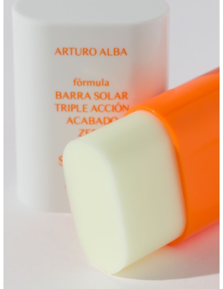 ARTURO ALBA Fórmula Barra Solar Triple Acción Acbado Zero SPF50+ PA++++